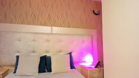 ThaliaWest online show from December 22, 7:17 pm