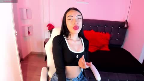 Thamara online show from January 17, 7:49 pm