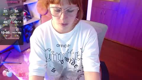   online show from December 3, 10:15 am