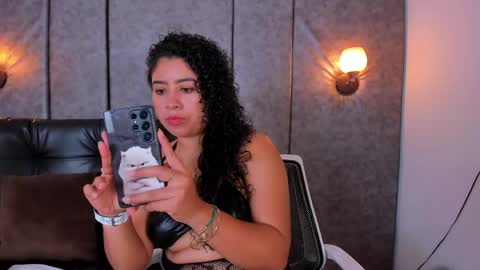 thara webstter online show from May 6, 11:47 am