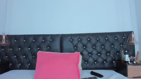 thara webstter online show from December 9, 11:36 am