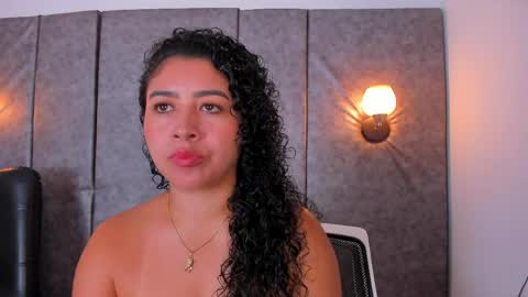 thara webstter online show from May 26, 11:42 am