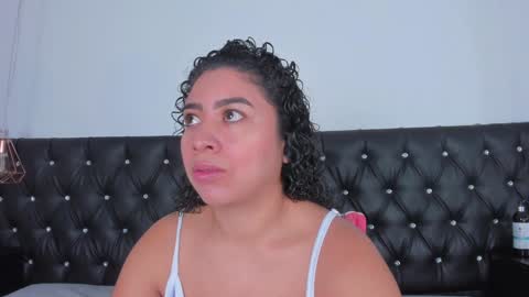 thara webstter online show from December 4, 11:41 am