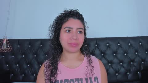 thara webstter online show from December 10, 11:43 am