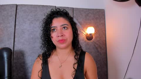 thara webstter online show from May 4, 11:36 am