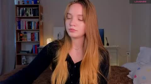 Alice online show from May 17, 2:38 pm