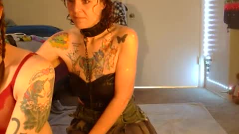 thatonespicychick online show from February 10, 7:28 pm