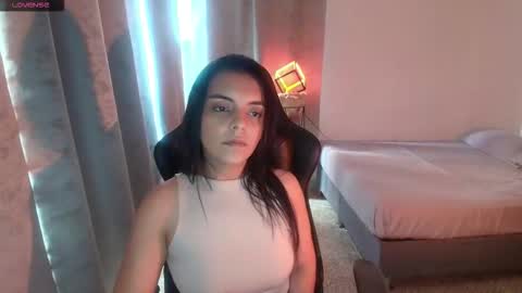 Paola online show from November 16, 8:53 pm