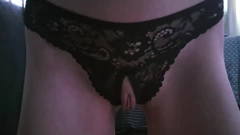 Snapshot of the_sinn_duo chatting on October 24, 8:43 am Sinn Fairy  Levi Sinn online show from October 24, 8:43 am