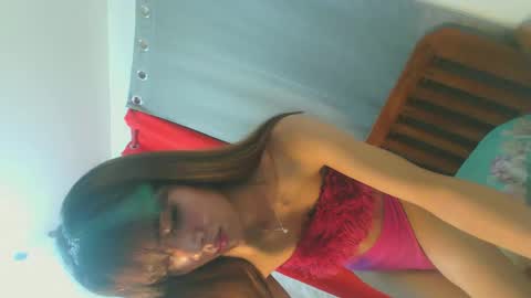 thea121698 online show from October 5, 8:41 am