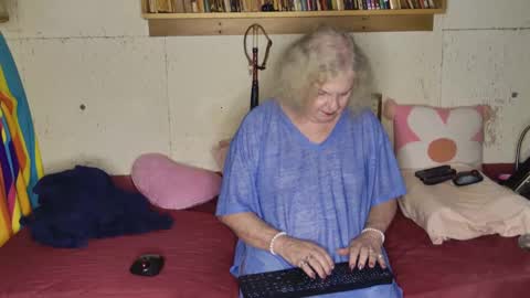 thea TheaDora online show from September 20, 6:45 am