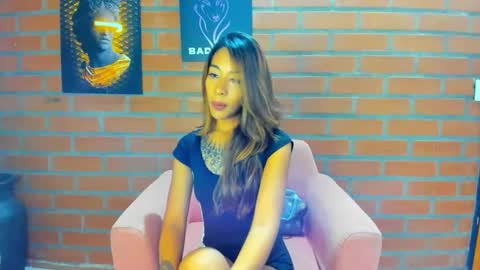 thebadwolf818 online show from May 16, 8:39 am