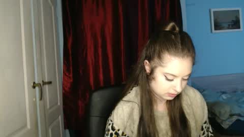 raissa online show from November 7, 7:30 pm