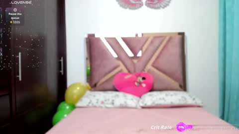 TheChicaNextDoor  online show from March 18, 11:10 pm