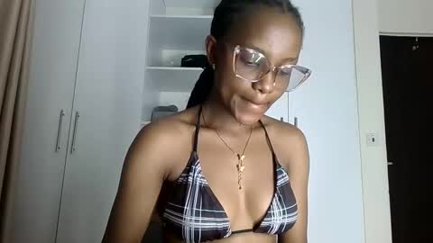 theequinn1 online show from May 2, 12:30 pm
