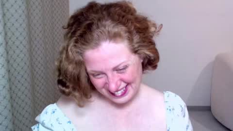 Ella online show from October 19, 6:32 pm