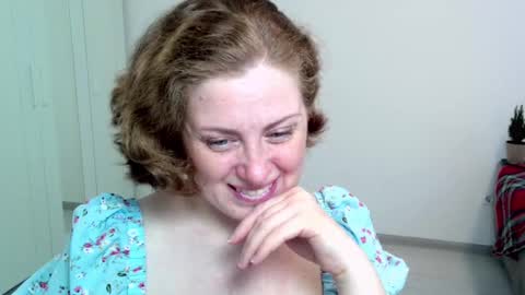 Ella online show from January 5, 11:04 am
