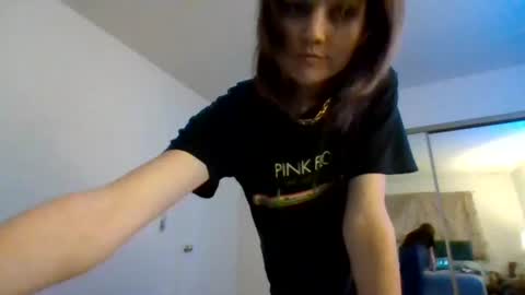 lovecreep online show from October 19, 6:04 am