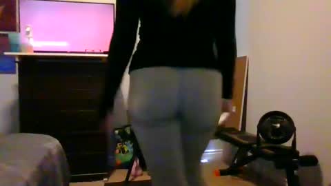 the peach princess  online show from January 11, 7:59 pm