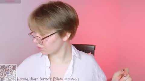 Lucia online show from February 22, 8:26 am