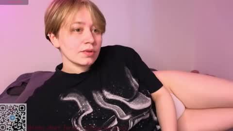 Lucia online show from May 11, 1:02 pm