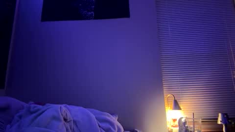 thewildwildwest online show from May 18, 4:07 am