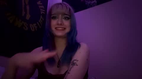 thewildwildwest online show from May 12, 2:42 am