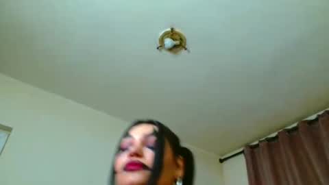 Maria online show from October 31, 7:07 pm