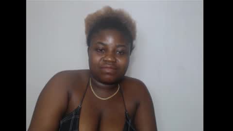 thickebonny7 online show from February 3, 2:53 am