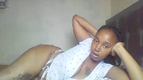 thickymamii online show from May 25, 8:30 pm