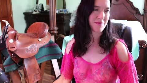 ThornburyRose online show from May 9, 5:48 pm