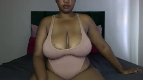 Snapshot of throatgoat2121 chatting on January 20, 7:15 am throatgoat2121 online show from January 20, 7:15 am