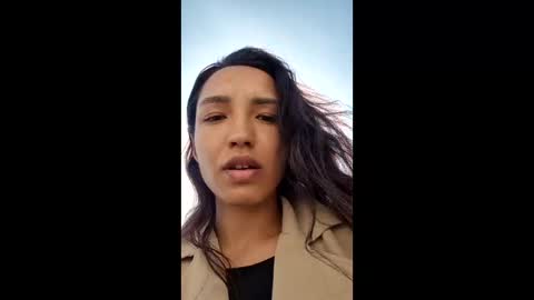 tia_j online show from March 18, 11:37 am