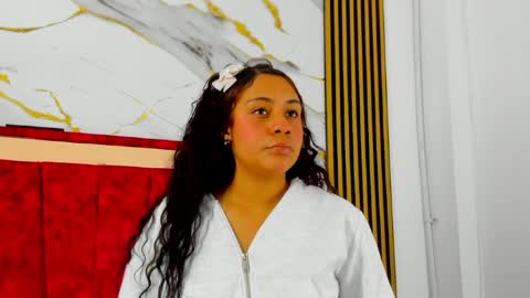 tiana_hots online show from April 9, 8:42 am