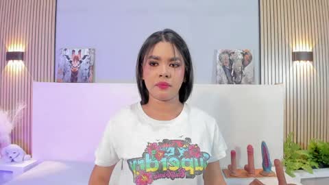 tianaglow4 online show from April 4, 11:20 am