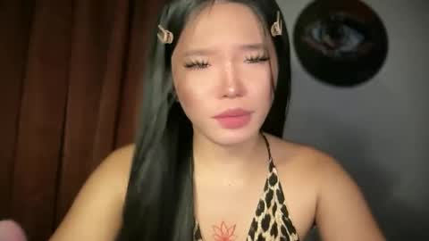 Ms. Tiara online show from May 2, 12:36 am
