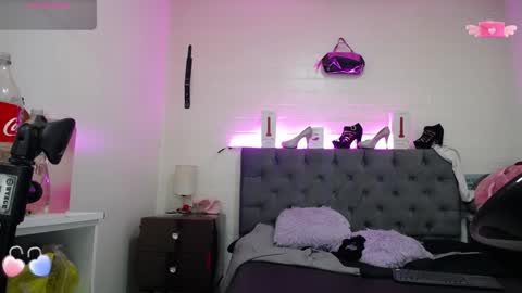 Tifanny Nails  online show from January 7, 2:41 pm