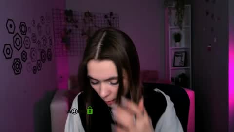 Tif online show from April 19, 10:04 am