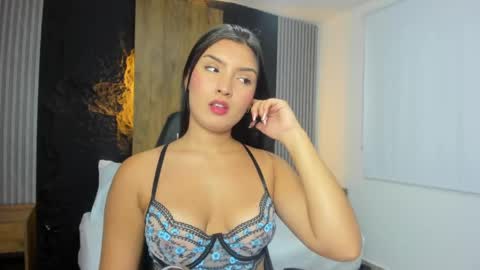 T I F F A N N Y online show from May 13, 12:44 pm