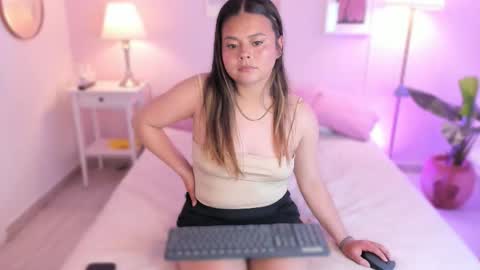 Tiffany online show from November 19, 4:12 am