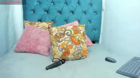 tiffany  online show from May 22, 1:25 am