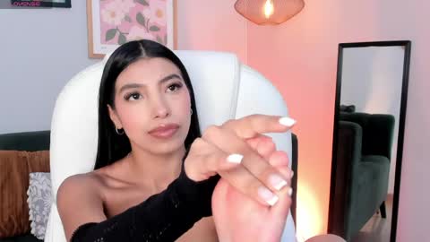 tiffany_low online show from May 14, 4:35 pm