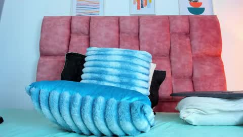 Tifanny Fox online show from May 20, 9:06 am