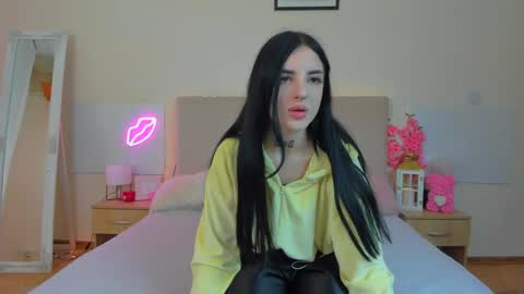 Tiffani online show from April 9, 12:21 pm