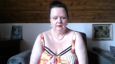 TiffanyMature online show from May 8, 7:44 am