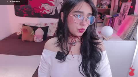 Lilith  online show from May 21, 1:53 pm