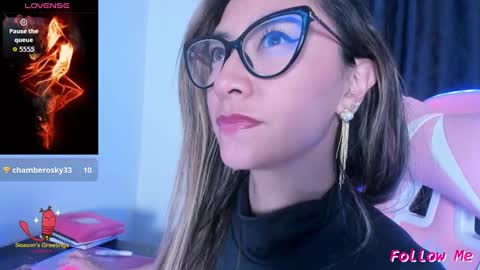 TILA TEQUILA online show from October 7, 4:55 pm