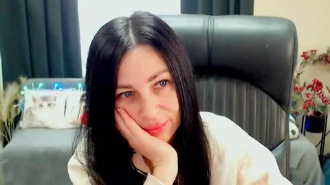 Luisa online show from May 19, 7:37 am