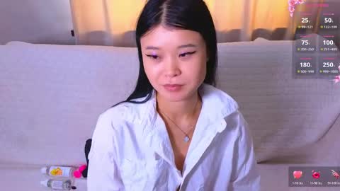 tina__kim online show from May 15, 9:45 am