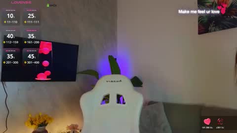 Helen online show from February 21, 9:04 pm